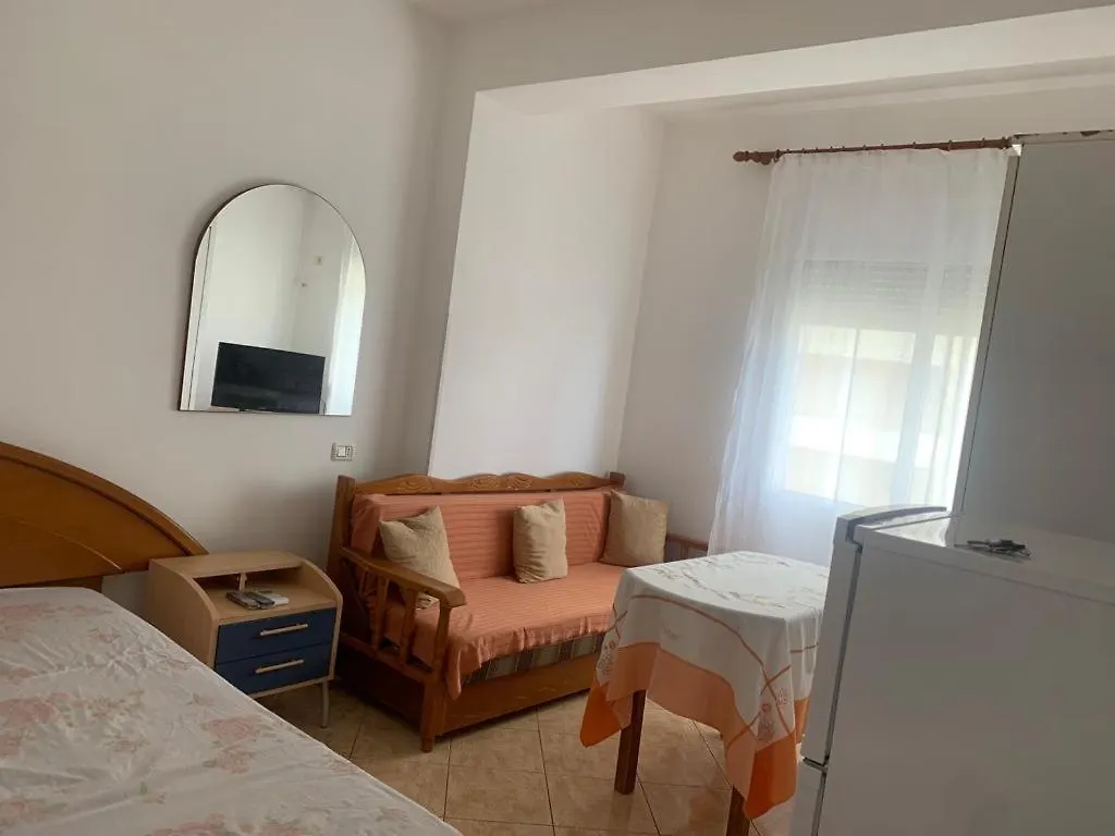 Garsoniere Grisi Lägenhet Vlorë